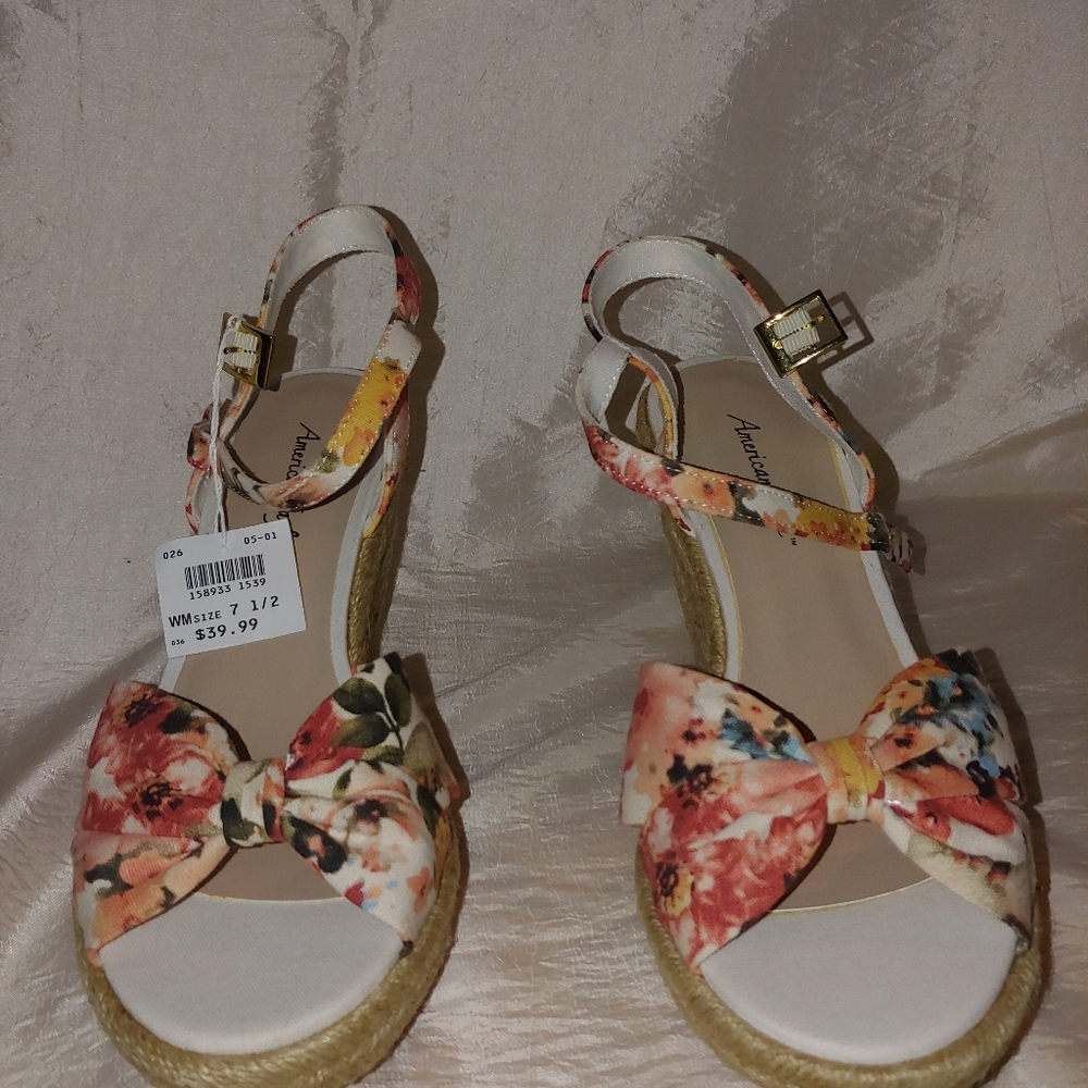 AE Sandals - Picture 6 of 6